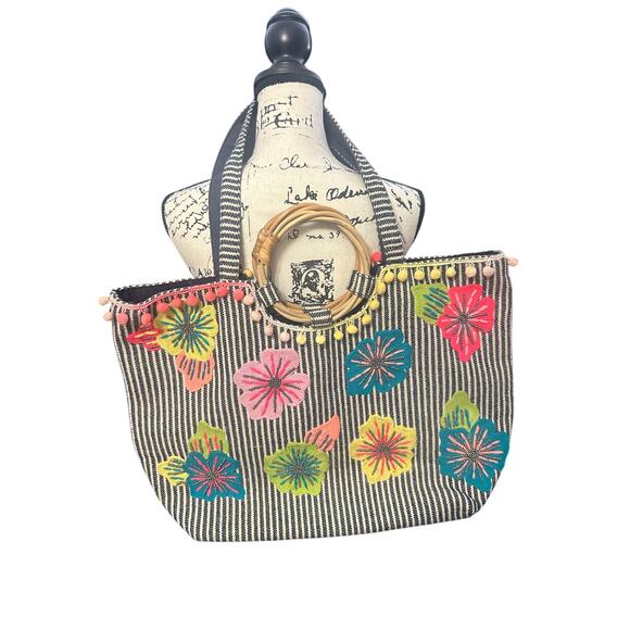 🌺 America & Beyond Embroidered Floral Stripe Tote – 100% Cotton 🌺 - Picture 1 of 10